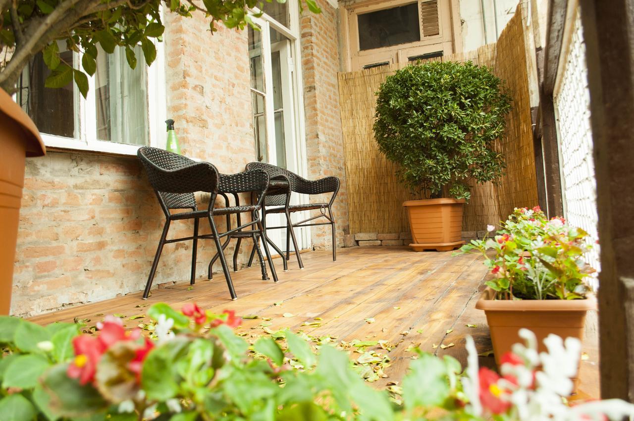 Cocosha Hotel Tbilisi Ngoại thất bức ảnh